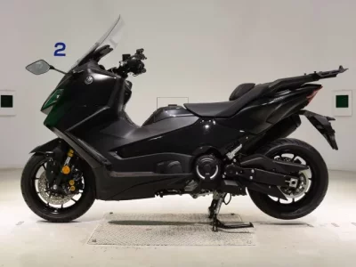 Yamaha T-MAX560T  с аукциона в Японии