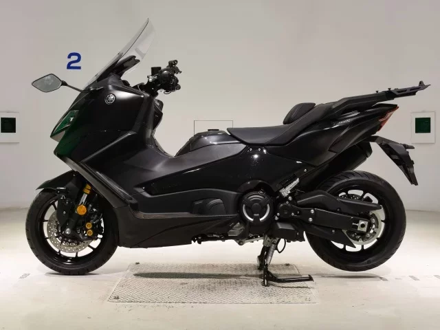 Yamaha T-MAX560T