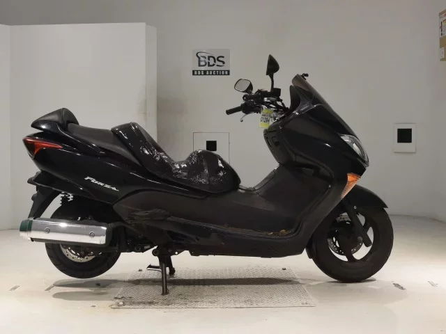 Honda FORZA Z лот № 0129 оценка 4  с аукциона в Японии