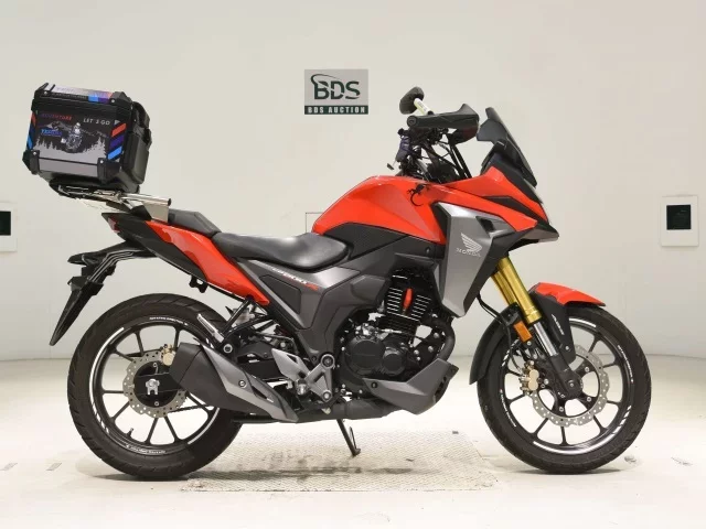 Honda CB200XA лот № 7702 оценка 5  с аукциона в Японии