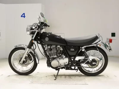 Yamaha SR400-5  с аукциона в Японии
