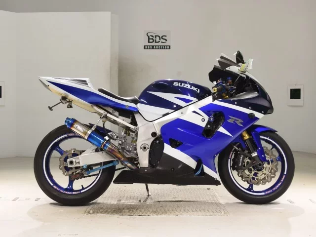 Suzuki GSX-R750 лот № 7883 оценка 4  с аукциона в Японии