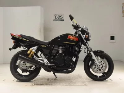 Yamaha XJR400R-2  с аукциона в Японии