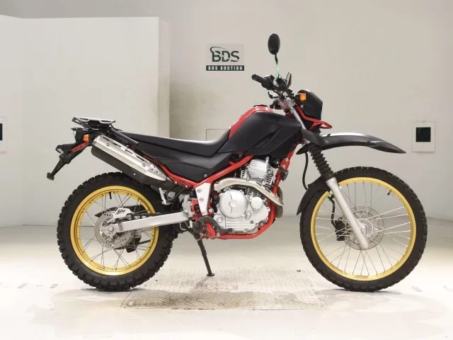 Yamaha SEROW 250-3 лот № 2694 оценка 5  с аукциона в Японии