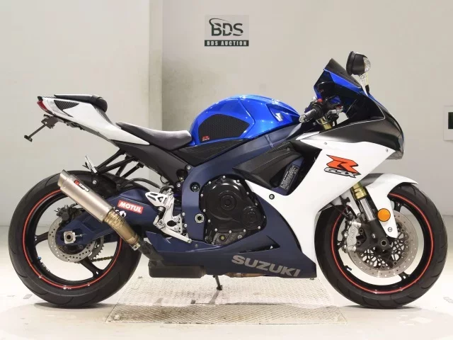 Suzuki GSX-R750 лот № 5128 оценка 4  с аукциона в Японии