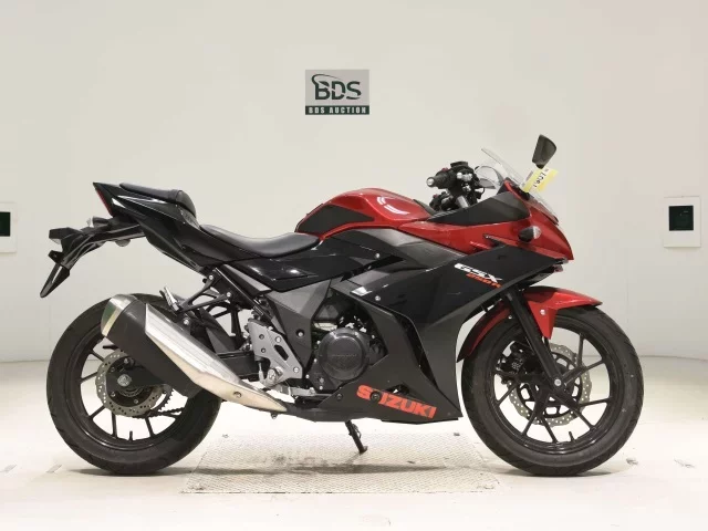 Suzuki GSX250R лот № 7907 оценка 4  с аукциона в Японии