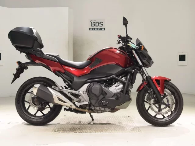 Honda NC750SD-2 лот № 5111 оценка 5  с аукциона в Японии