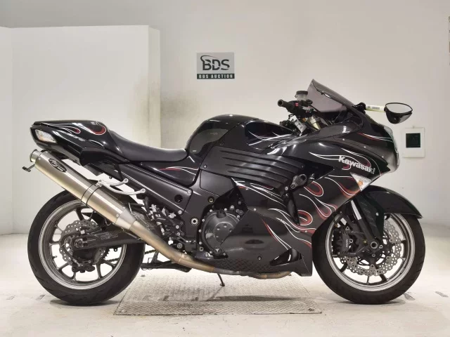 Kawasaki ZZR1400 лот № 7674 оценка 4  с аукциона в Японии