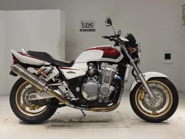 Honda CB1300SF лот № 0289 оценка 5  с аукциона в Японии