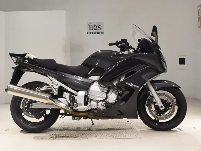 Yamaha FJR1300A лот № 5367 оценка 5  с аукциона в Японии