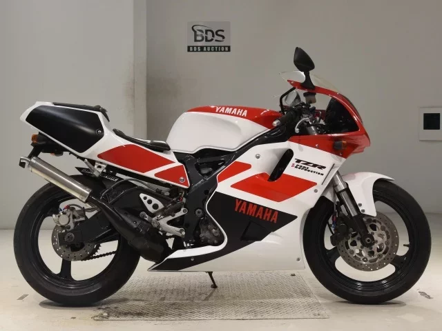 Yamaha TZR250R лот № 0320 оценка 4  с аукциона в Японии