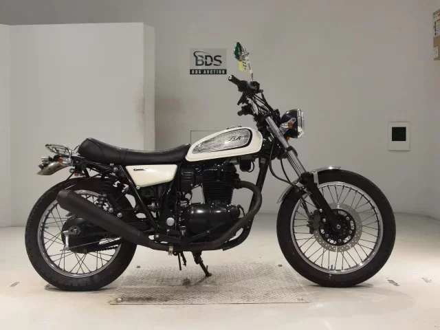 Kawasaki 250TR лот № 2622 оценка 4  с аукциона в Японии