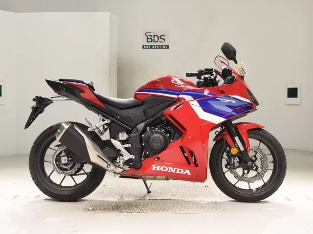 Honda CBR400R-3 лот № 5389 оценка 6  с аукциона в Японии
