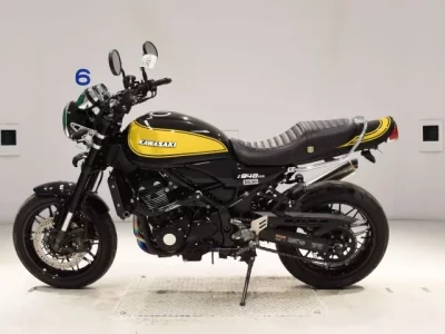Kawasaki Z900RS лот № 2621 оценка 5  с аукциона в Японии 2
