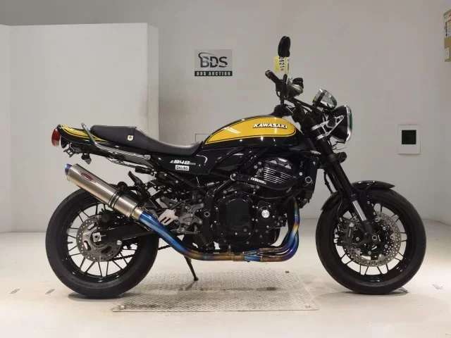 Kawasaki Z900RS лот № 2621 оценка 5  с аукциона в Японии