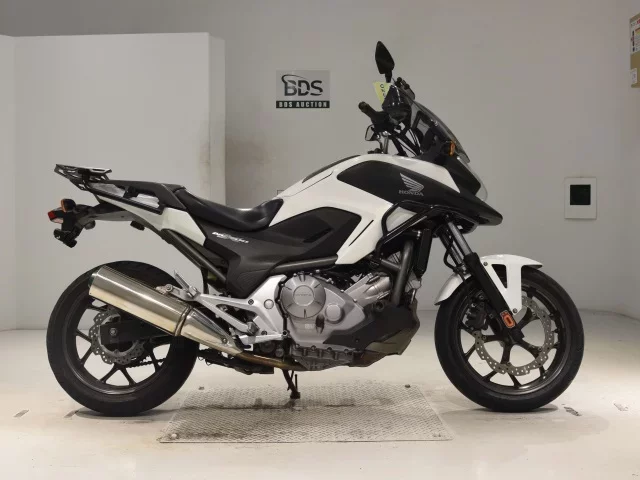Honda NC700X лот № 0253 оценка 5  с аукциона в Японии