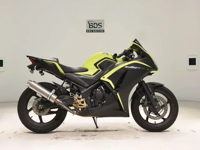 Honda CBR250R ABS лот № 7898 оценка 4  с аукциона в Японии