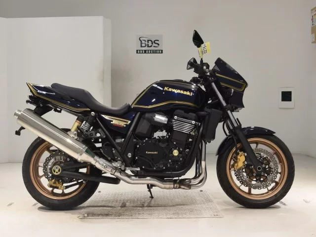 Kawasaki ZRX1200 лот № 0275 оценка 4  с аукциона в Японии