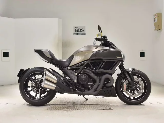 Ducati  DIAVEL TITANIUM лот № 2616 оценка 5  с аукциона в Японии