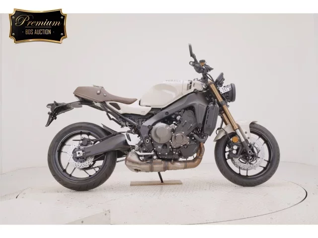 Yamaha XSR900-2 лот № 7506 оценка 9  с аукциона в Японии