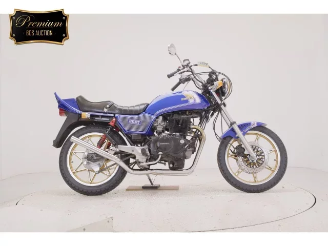 Honda CB400 лот № 0044 оценка 4  с аукциона в Японии