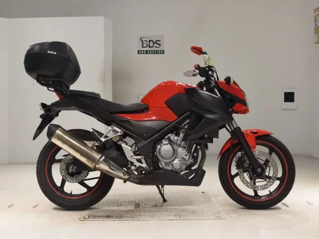 Honda CB250 лот № 0122 оценка 4  с аукциона в Японии