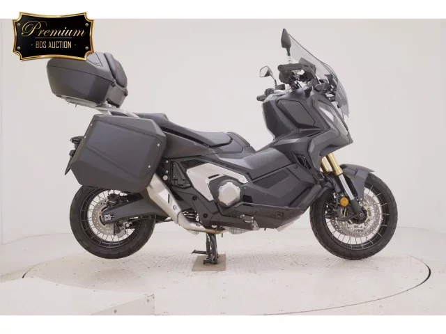 Honda X-ADV750-2 лот № 2511 оценка 7  с аукциона в Японии