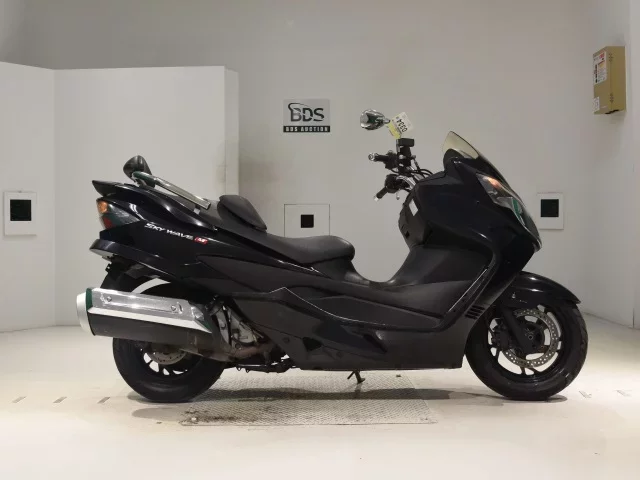 Suzuki SKYWAVE 250M лот № 0334 оценка 4  с аукциона в Японии