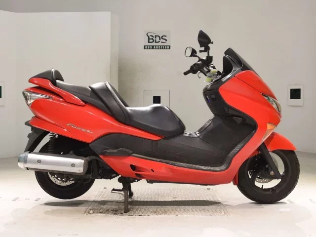 Honda FORZA Z лот № 5444 оценка 4  с аукциона в Японии