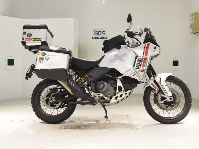 Ducati  DESERT X лот № 5330 оценка 4  с аукциона в Японии