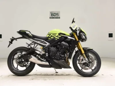 Triumph TRIUMPH STREET TRIPLE RS  с аукциона в Японии