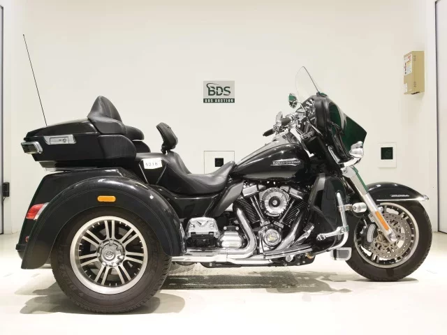 Harley-Davidson HARLEY FLHTCUTG1750 лот № 5218 оценка 4  с аукциона в Японии