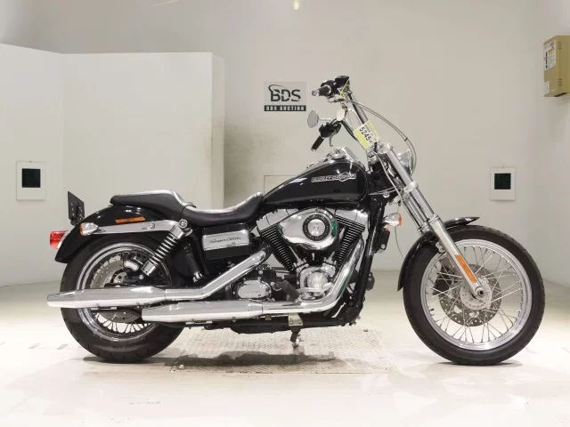 Harley-Davidson HARLEY FXDC1580 лот № 5245 оценка 4  с аукциона в Японии