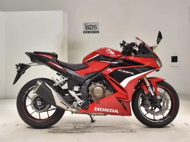 Honda CBR400R-2 лот № 2668 оценка 5  с аукциона в Японии