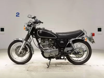 Yamaha SR400-4  с аукциона в Японии