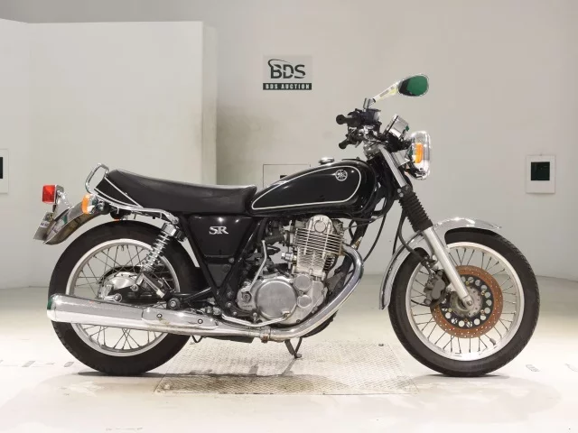 Yamaha SR400-4 лот № 2873 оценка 4  с аукциона в Японии