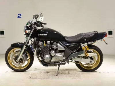 Kawasaki ZEPHYR1100  с аукциона в Японии