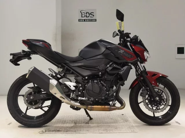 Kawasaki Z250-2 лот № 0236 оценка 6  с аукциона в Японии