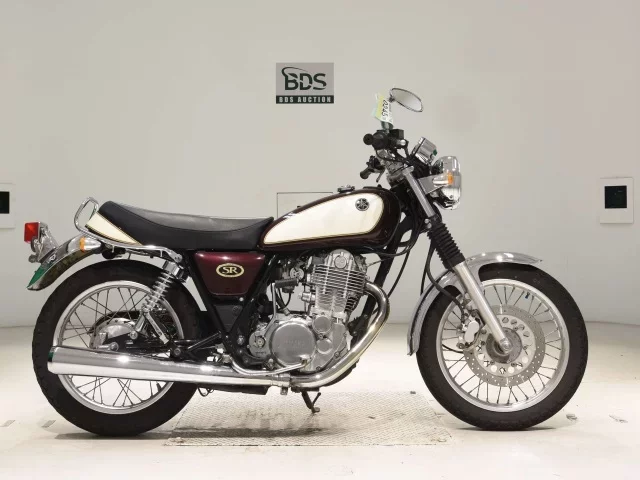 Yamaha SR400-3 лот № 0245 оценка 4  с аукциона в Японии