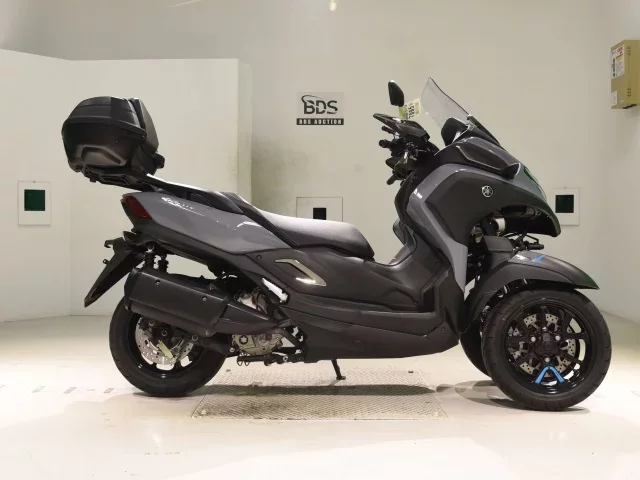 Yamaha TORI CITY 300 лот № 7995 оценка 5  с аукциона в Японии