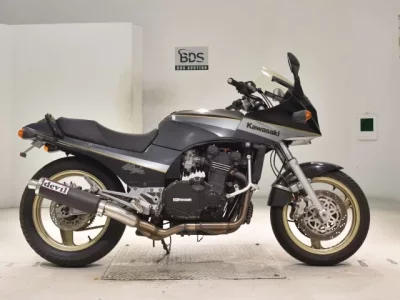 Kawasaki GPZ900R  с аукциона в Японии