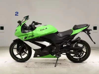 Kawasaki NINJA250R  с аукциона в Японии