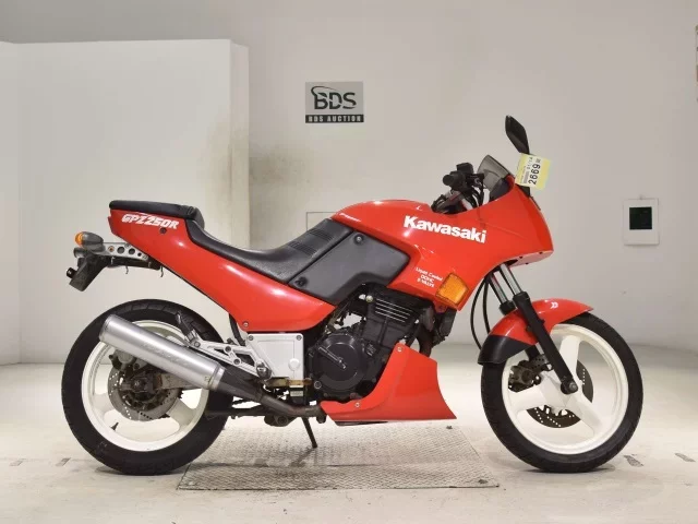 Kawasaki GPZ250R