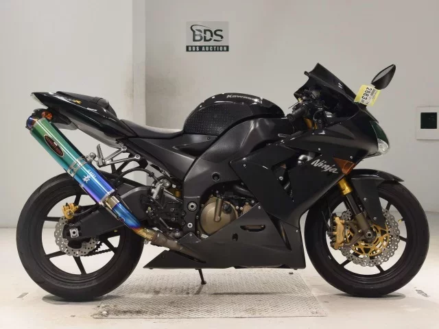 Kawasaki ZX-10R лот № 2883 оценка 4  с аукциона в Японии