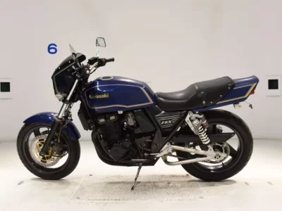 Kawasaki ZRX400  с аукциона в Японии