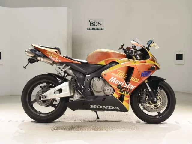 Honda CBR600RR лот № 5157 оценка 4  с аукциона в Японии