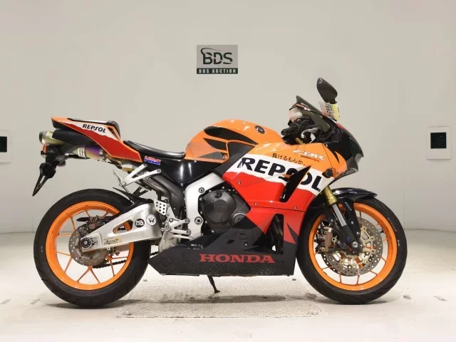 Honda CBR600RR ABS лот № 7692 оценка 5  с аукциона в Японии