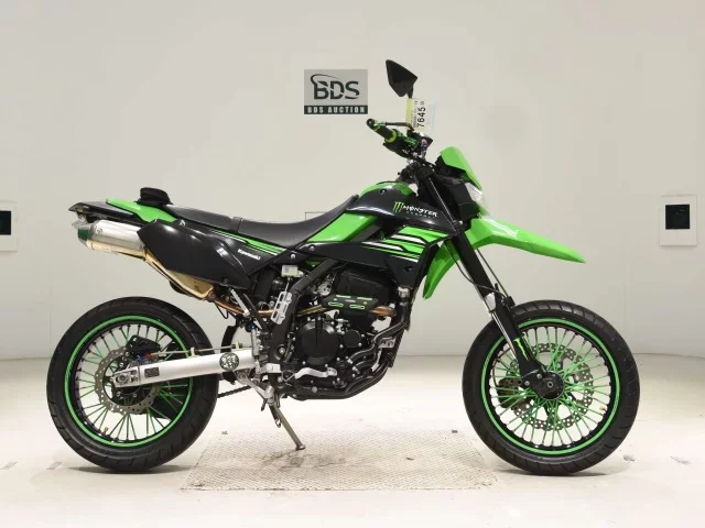 Kawasaki D-TRACKERX лот № 7645 оценка 5  с аукциона в Японии