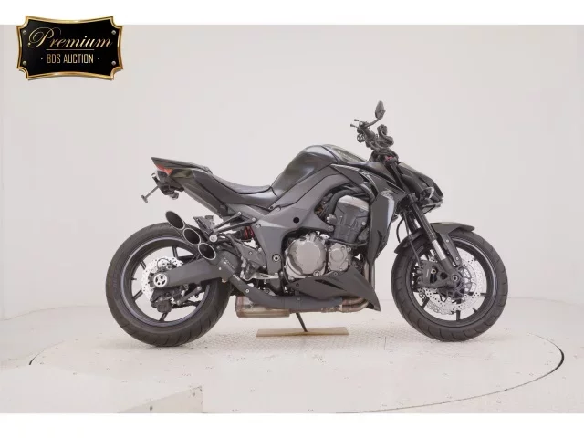 Kawasaki Z1000-5 лот № 7513 оценка 5  с аукциона в Японии