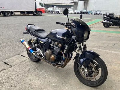 Kawasaki ZRX400